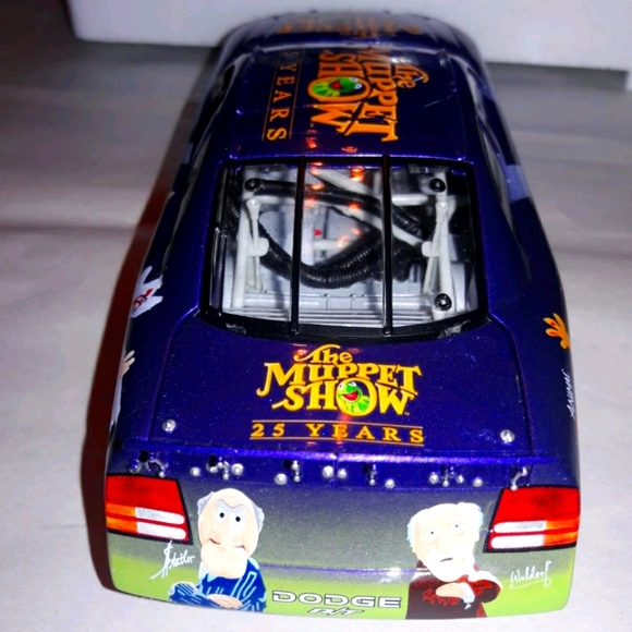 Nascar Bobby LaBonte Muppet Race Car 25 Years - Picture 8 of 8